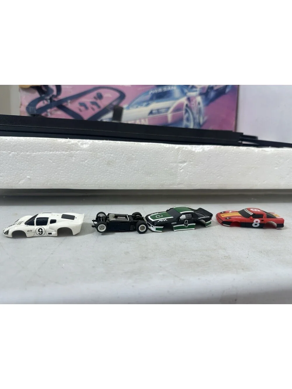 Vintage Aurora AFX Tomy Thunderloop Thriller Slot Car Track Set Boxed w/ 5 Cars